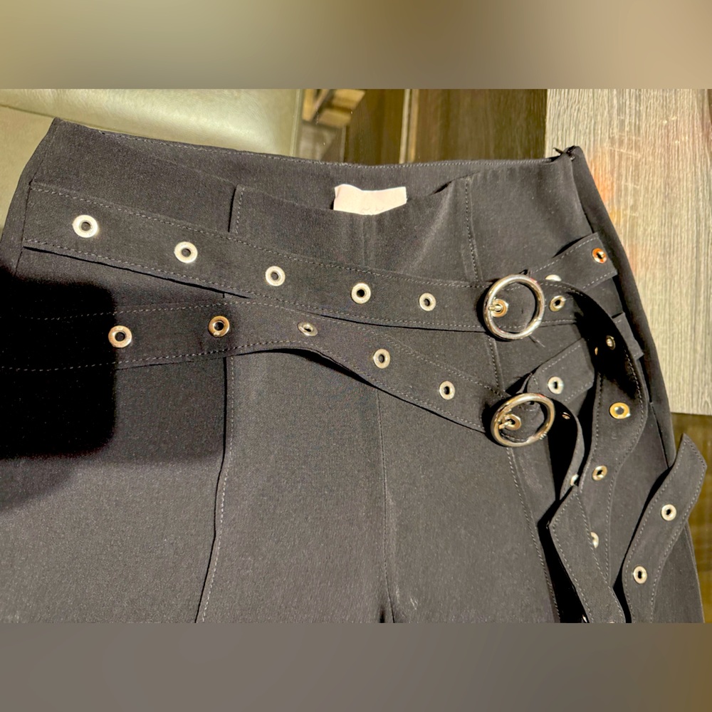 Cinq à Sept Black Flare Pants with Belt Detail - Picture 8 of 8